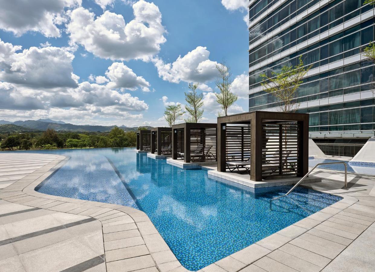 Swissotel Clark Philippines Clark Field Exterior foto