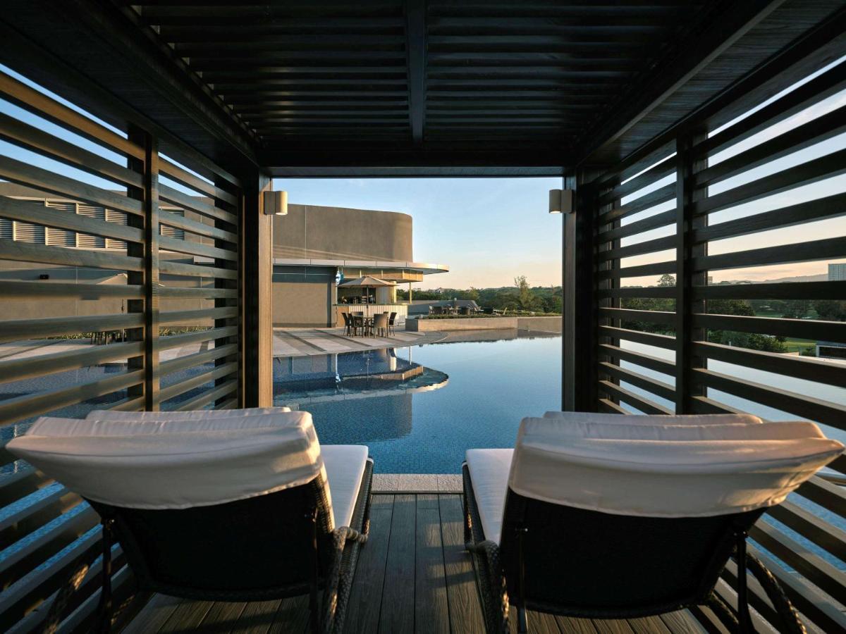 Swissotel Clark Philippines Clark Field Exterior foto